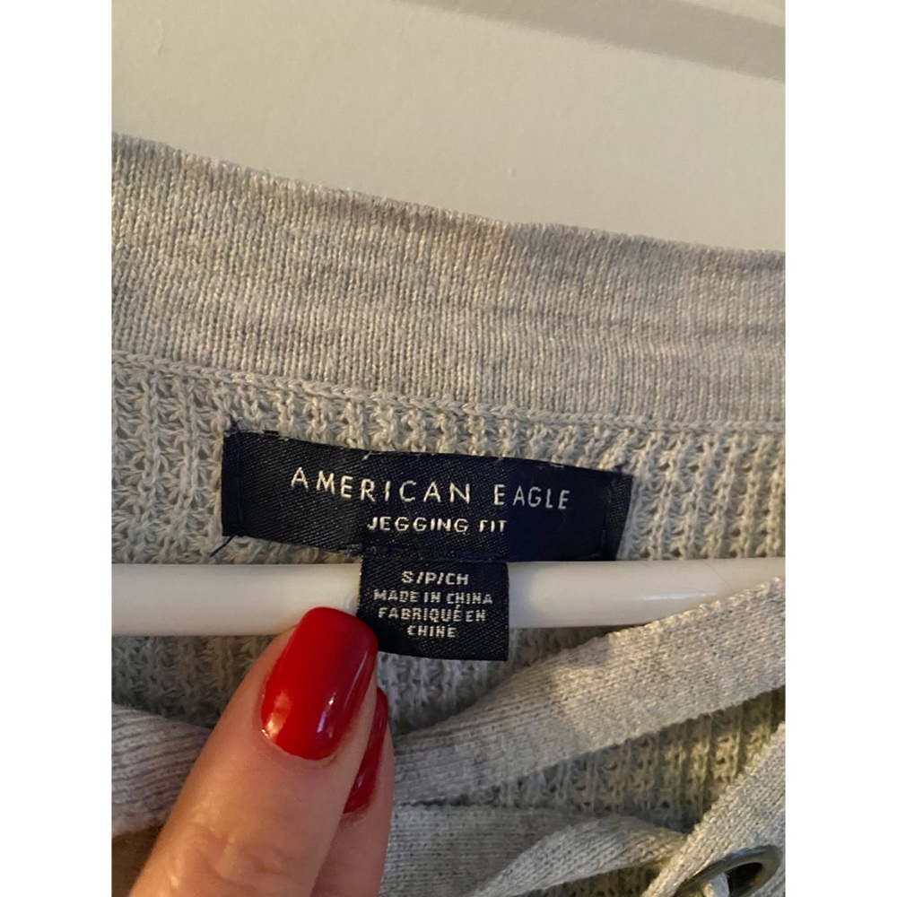 American Eagle Sweater - Picture 2 of 4